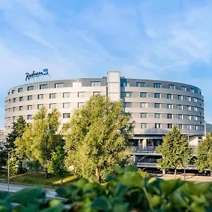 ラディソン ブルー エアポート 4* ハンブルク