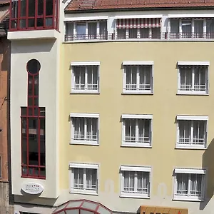 https://garden-hotel.com-bavaria.com