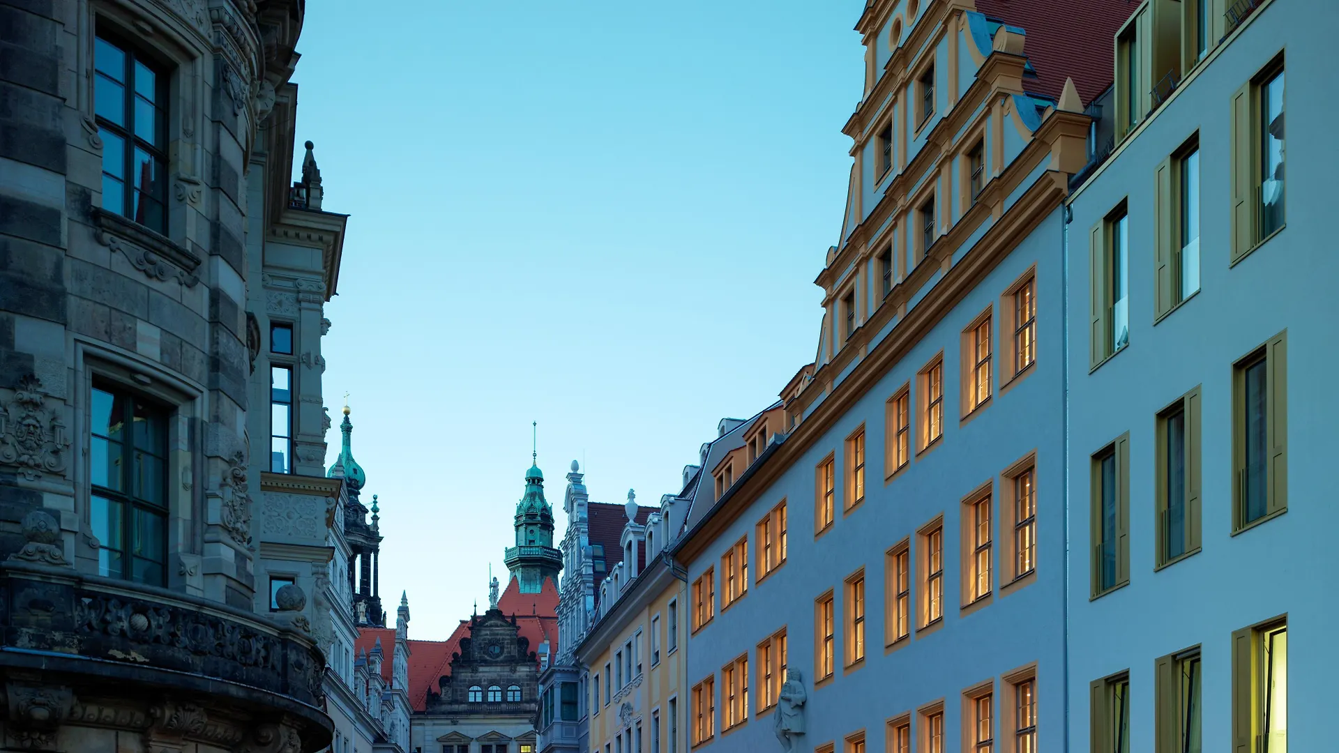 Hyperion Hotel Dresden Am Schloss 5*,