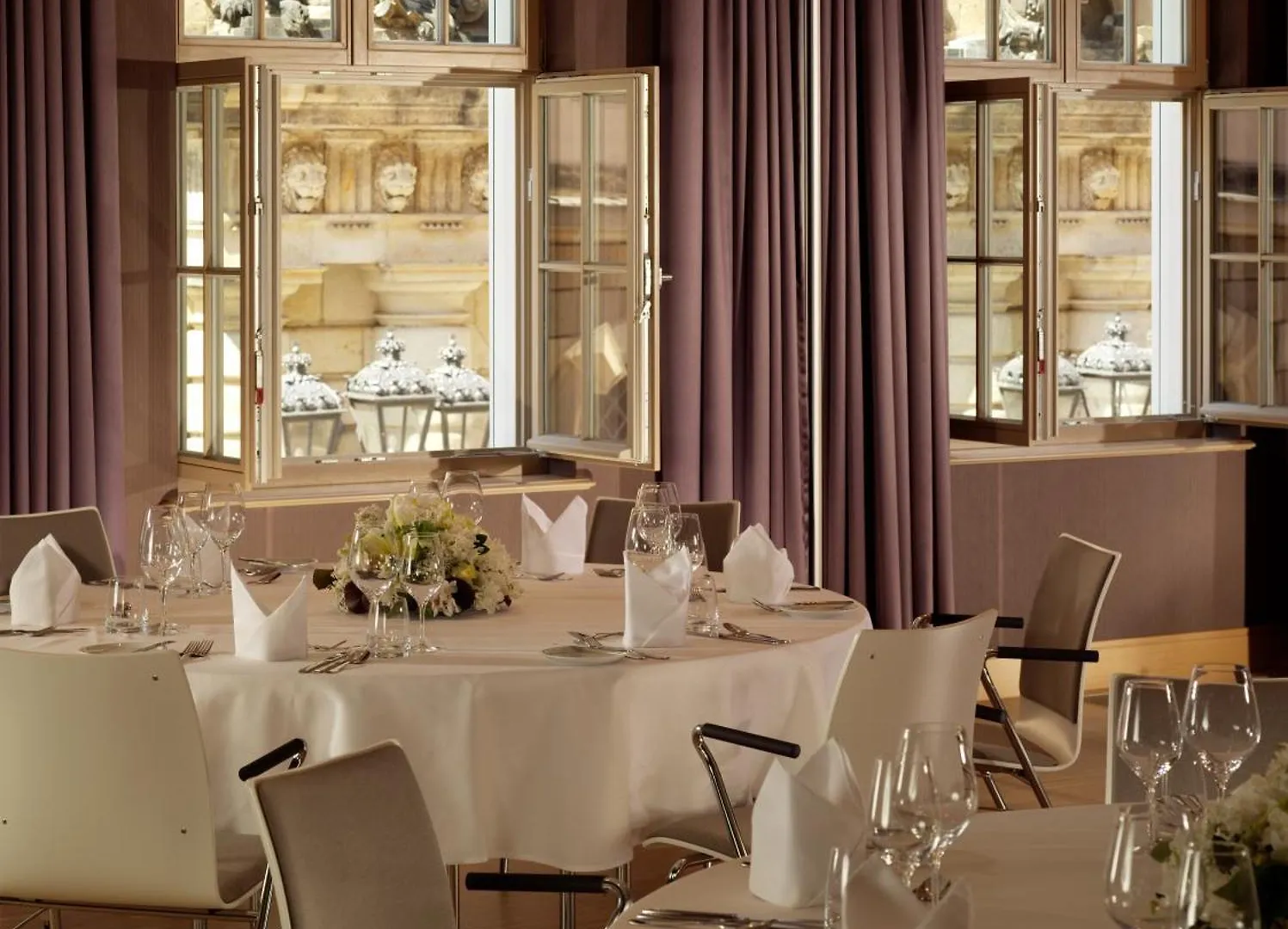 Hyperion Hotel Dresden Am Schloss 5*,